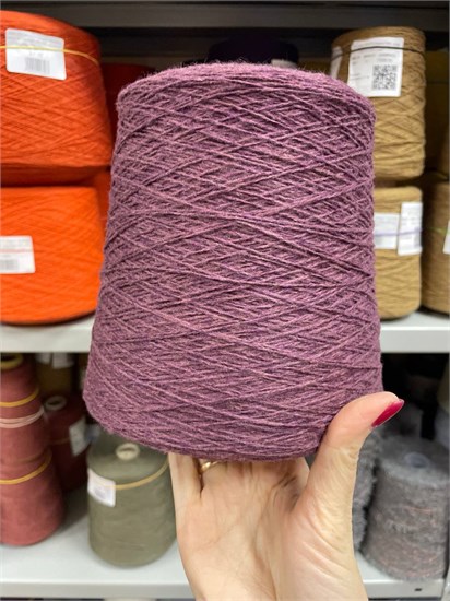 Бобинная пряжа Yak Baby Brown як (70%) меринос (30%) мальва 18-2527