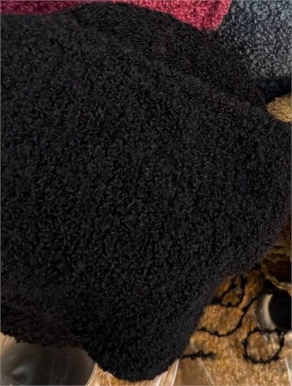 BOUCLE 3100 65%Меринос 27%Шелк 8%Полиамид 310м/100г Черный BOT_4934