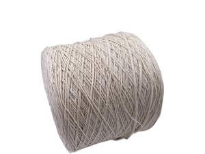 {{photo.Alt || photo.Description || 'Бежевая пряжа на бобинах Cash seta Biagioli Modesto кашемир (50%) шелк (50%)'}}
