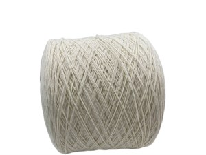 {{photo.Alt || photo.Description || 'Пряжа на бобинах Cash angora yak Biagioli Modesto кашемир (60%) ангора (20%) як (15%) ПА (5%) молочная'}}
