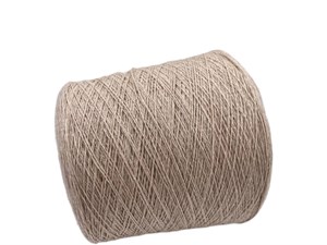 {{photo.Alt || photo.Description || 'Бежевая пряжа в бобинах Cashmere Tricot Filati кашемир (100%)'}}