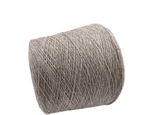 {{photo.Alt || photo.Description || 'Серая пряжа на бобинах Cashmere Tricot Filati кашемир (100%)'}}