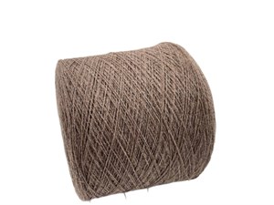 {{photo.Alt || photo.Description || 'Коричневая пряжа на бобинах Antilope Profilo меринос (70%) ангора (20%) кашемир (10%)'}}