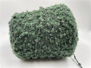 {{photo.Alt || photo.Description || 'Зеленая пряжа в бобинах Fiore Zegna Baruffa меринос (95%) па (5%)'}}