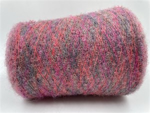 {{photo.Alt || photo.Description || 'Розовая бобинная пряжа Boucle Alpachino кид мохер (35%) альпака (35%) нейлон (30%)'}}
