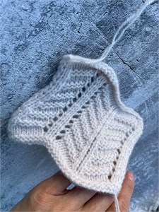 {{photo.Alt || photo.Description || 'PIUMA 80% меринос, 20% кашемир 750м 100гр молочный'}}