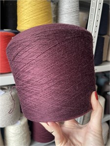 {{photo.Alt || photo.Description || 'Lana gatto free Меринос 100% 1400м/100г Темный Бордо'}}