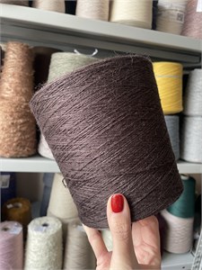 {{photo.Alt || photo.Description || 'BARBADOS 70%Меринос 30%Лён 800м/100г темно-коричневый'}}