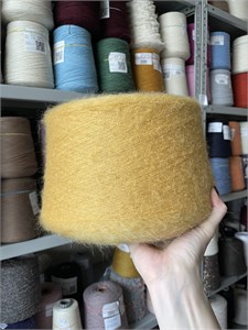 {{photo.Alt || photo.Description || 'MARZIA 30% Мохер 17% Меринос 36% PE 17% Полиамид 900 Жёлтый меланж'}}